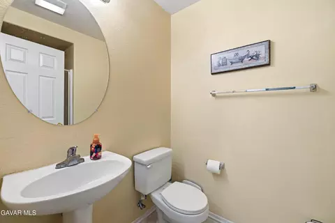 1549 Thomas Dr, Lancaster, CA 93535 photo 11
