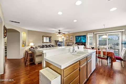1549 Thomas Dr, Lancaster, CA 93535 photo 17
