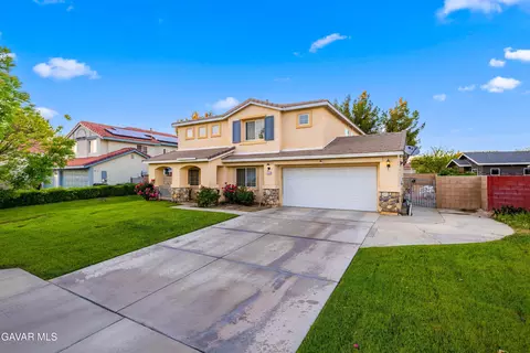 1549 Thomas Dr, Lancaster, CA 93535 photo 2