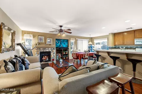 1549 Thomas Dr, Lancaster, CA 93535 photo 12