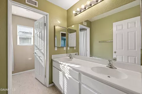 1549 Thomas Dr, Lancaster, CA 93535 photo 32