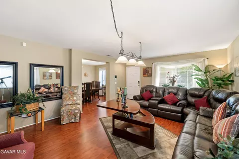 1549 Thomas Dr, Lancaster, CA 93535 photo 5