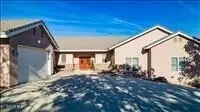 29400 Stallion Springs Dr, Tehachapi, CA 93561
