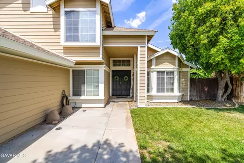 Other - 1605 Bluebell St, Lancaster, CA 93535 photo 3 of 10