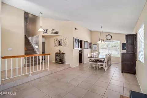 Entry Way - 1605 Bluebell St, Lancaster, CA 93535 photo 2 of 3