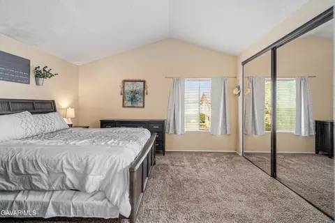 Bedroom - 1605 Bluebell St, Lancaster, CA 93535 photo 1 of 4