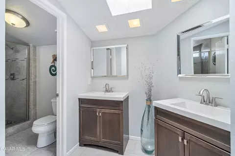 Bath - 1605 Bluebell St, Lancaster, CA 93535 photo 3 of 6