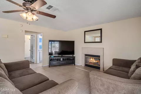Living - 1605 Bluebell St, Lancaster, CA 93535 photo 2 of 3