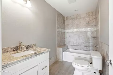 18060 Walnut St, Hesperia, CA 92345 photo 24