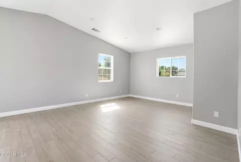 18060 Walnut St, Hesperia, CA 92345 photo 17