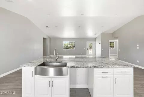 18060 Walnut St, Hesperia, CA 92345 photo 14