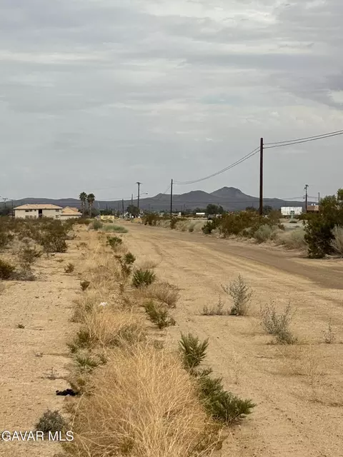 0 165 E Aveneu S8 Ave E, Palmdale, CA 93591