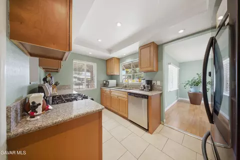 37945 26th St, Palmdale, CA 93550 photo 4