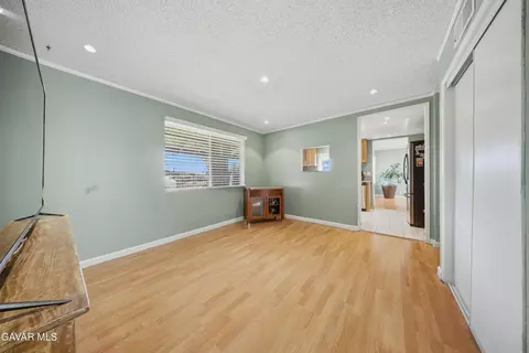 37945 26th St, Palmdale, CA 93550 photo 5