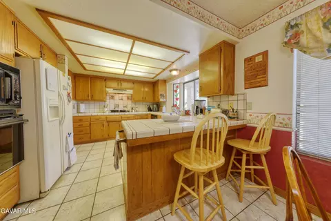 Kitchen - Undisclosed, Tehachapi, CA 93561 photo 1 of 5