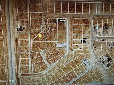 2 81st St, California City, CA 93505