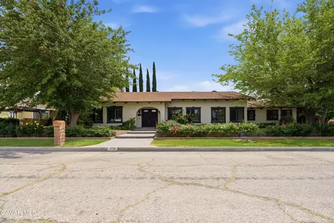 2718 Still Meadow Ln, Lancaster, CA 93536