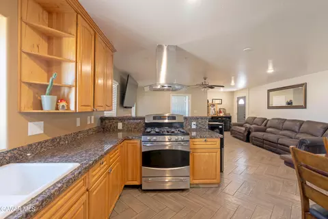 Kitchen - 37551 29th St E, Palmdale, CA 93550 photo 1 of 2