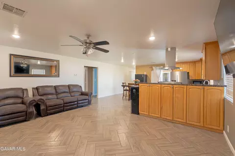 Other - 37551 29th St E, Palmdale, CA 93550 photo 2 of 9