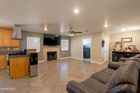 Other - 37551 29th St E, Palmdale, CA 93550 photo 4 of 9