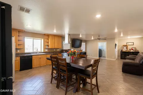 Dining - 37551 29th St E, Palmdale, CA 93550 photo 1 of 1