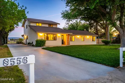 8556 Avenue E8 W, Lancaster, CA 93536