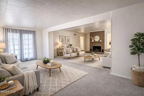 Living - 44502 2nd St, Lancaster, CA 93535 photo 1 of 2