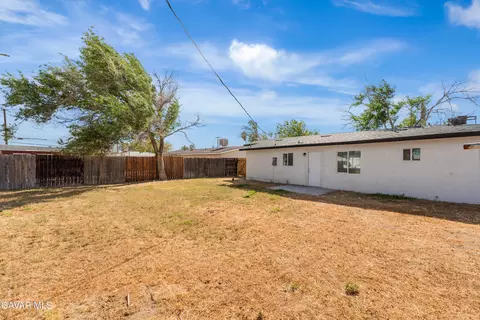 Exterior - 3248 Gregory Dr, Mojave, CA 93501 photo 9 of 9