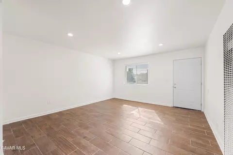 Living - 3248 Gregory Dr, Mojave, CA 93501 photo 2 of 6