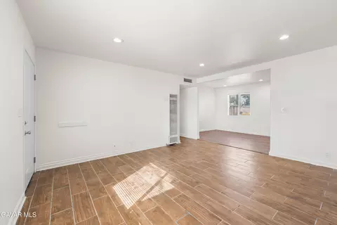 Living - 3248 Gregory Dr, Mojave, CA 93501 photo 4 of 6