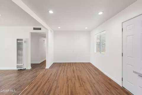 Living - 3248 Gregory Dr, Mojave, CA 93501 photo 6 of 6