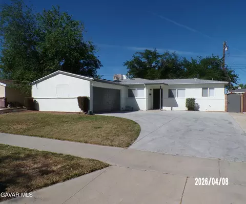 44651 Rodin Ave, Lancaster, CA 93535