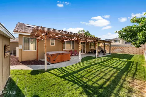 Exterior - 44340 W 46th St, Lancaster, CA 93536 photo 7 of 8