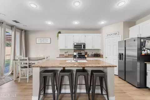Kitchen - 44340 W 46th St, Lancaster, CA 93536 photo 3 of 7