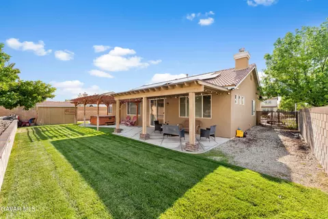 Exterior - 44340 W 46th St, Lancaster, CA 93536 photo 4 of 8