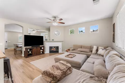 Living - 44340 W 46th St, Lancaster, CA 93536 photo 1 of 1