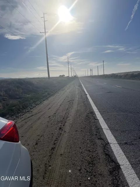 J Ave J Vic 65 Ste, Lancaster, CA 93535