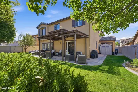Exterior - 905 Valerie Ln, Tehachapi, CA 93561 photo 5 of 6