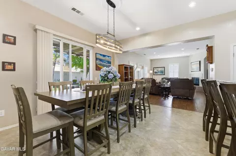 Dining - 905 Valerie Ln, Tehachapi, CA 93561 photo 1 of 2