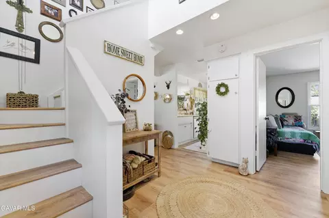 Entry Way - 5 Meadow Lakes Dr, Tehachapi, CA 93561 photo 1 of 2