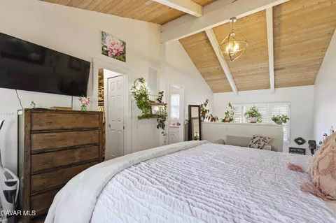 Bedroom - 5 Meadow Lakes Dr, Tehachapi, CA 93561 photo 2 of 3