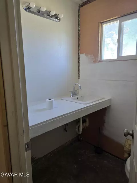 26501 Ferguson St, Boron, CA 93516 photo 7