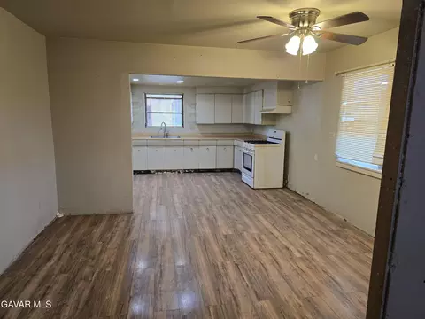 26501 Ferguson St, Boron, CA 93516 photo 5