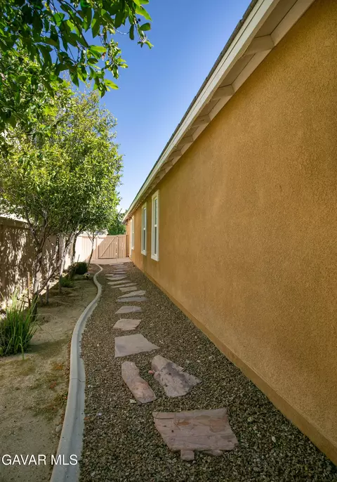 Exterior - 3550 Emerald Ln, Lancaster, CA 93535 photo 3 of 4