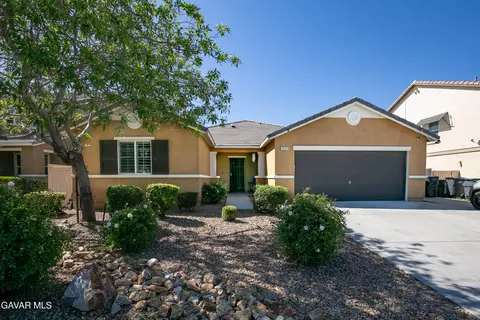 3550 Emerald Ln, Lancaster, CA 93535