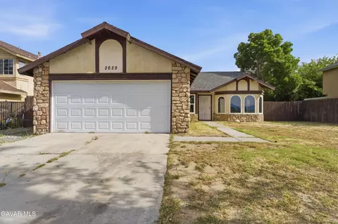2629 E Kettering St, Lancaster, CA 93535