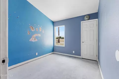 2629 E Kettering St, Lancaster, CA 93535 photo 9