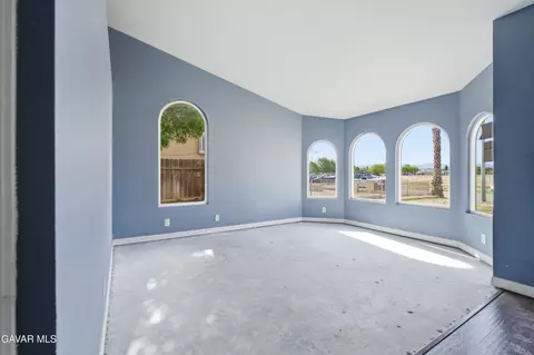 2629 E Kettering St, Lancaster, CA 93535 photo 3