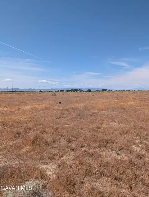 Felsite Avenue, Rosamond, CA 93560