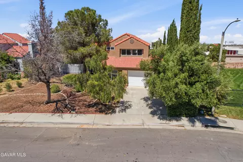 317 Camino Real Ave, Palmdale, CA 93551